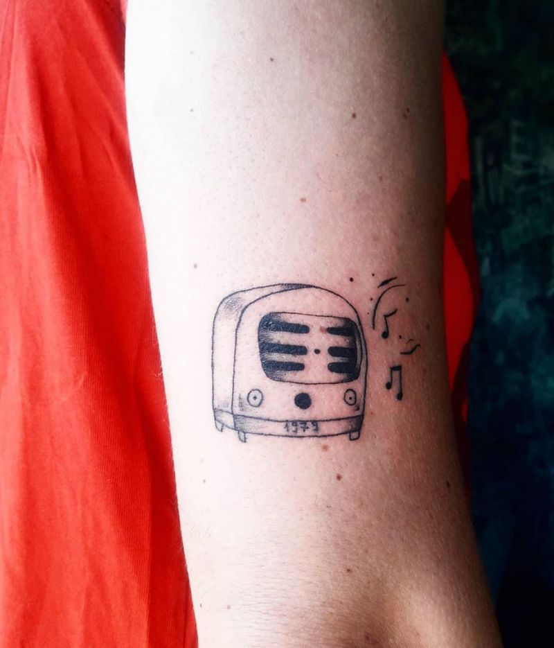 30 Pretty Radio Tattoos to Inspire You