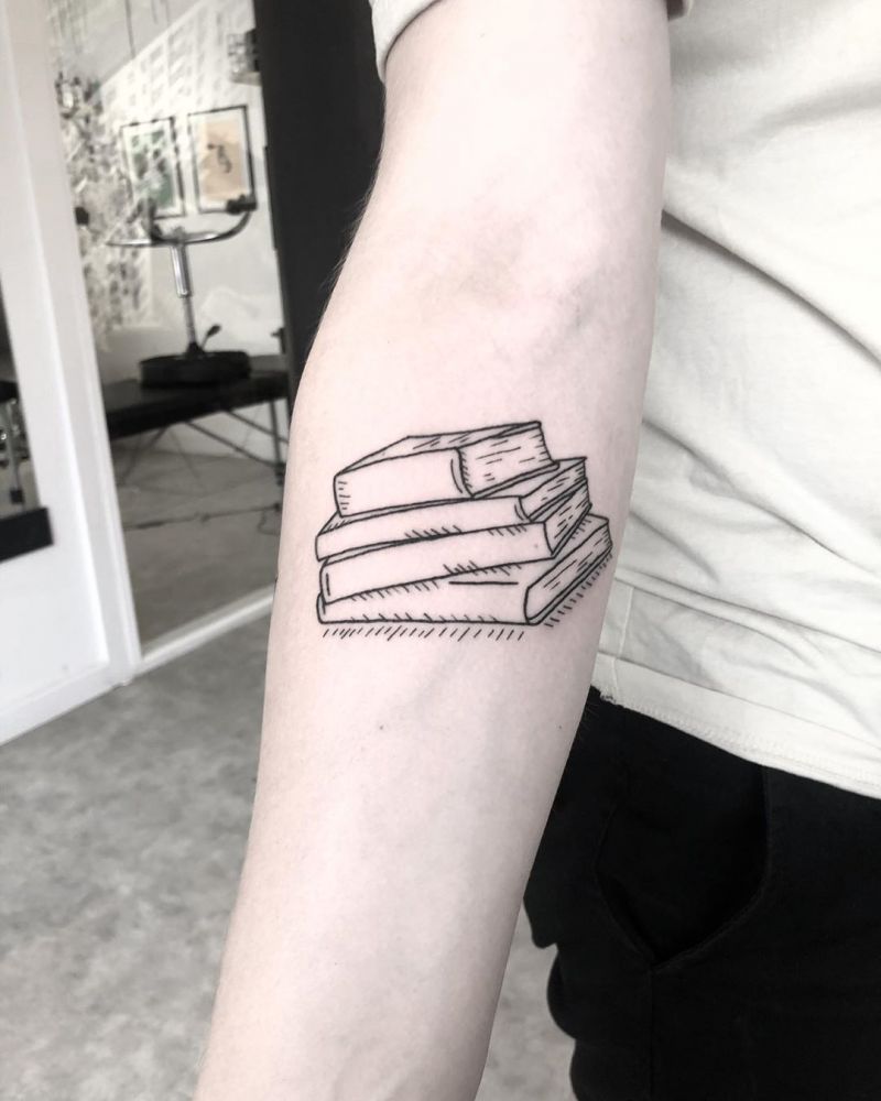 30 Pretty Book Tattoos Inspire You to Read