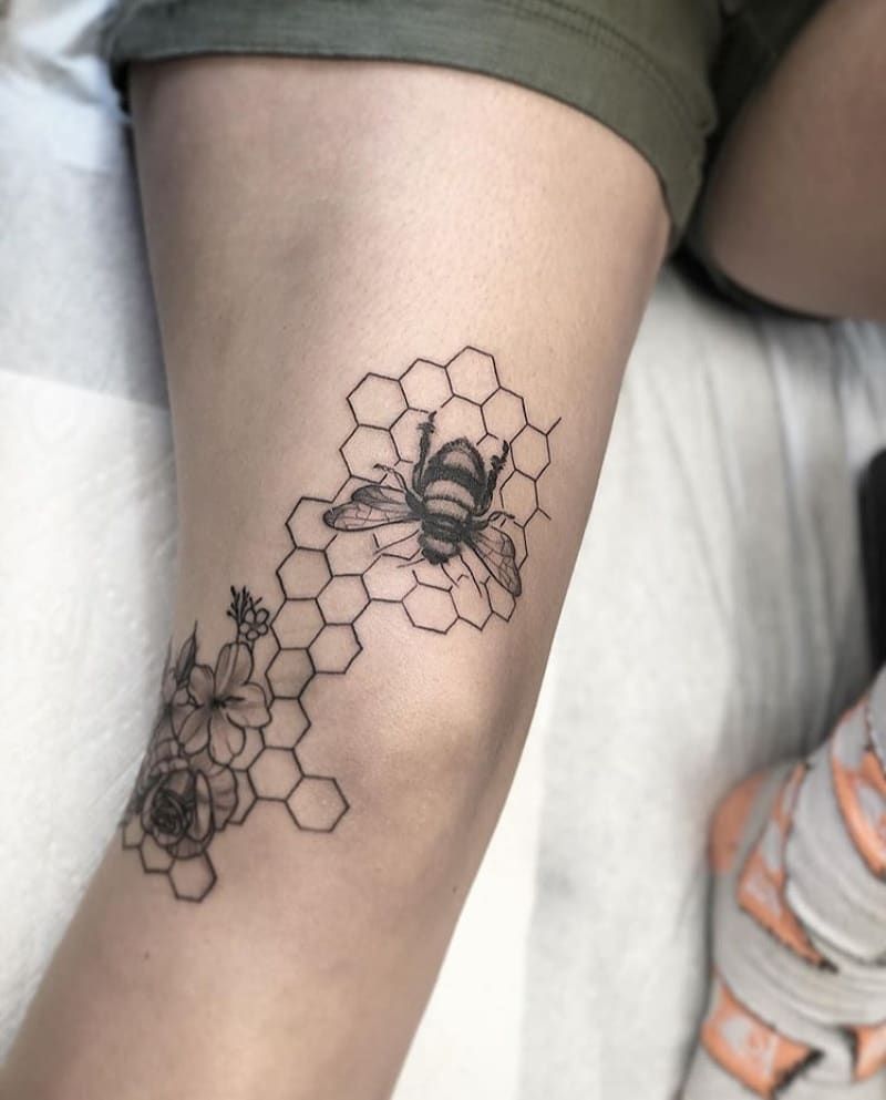 30 Pretty Honeycomb Tattoos You Will Love