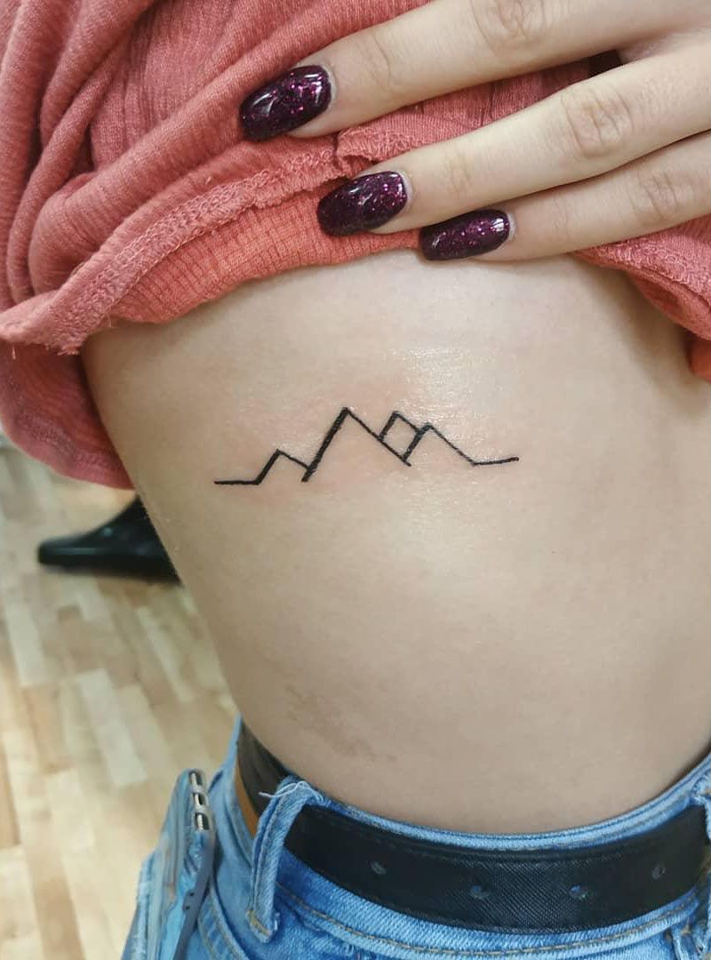 30 Pretty Mountain Tattoos You Will Love