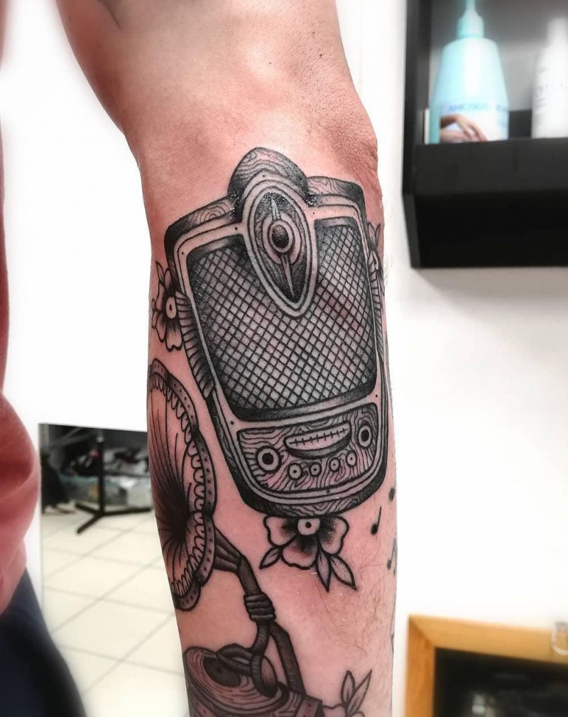 30 Pretty Radio Tattoos to Inspire You