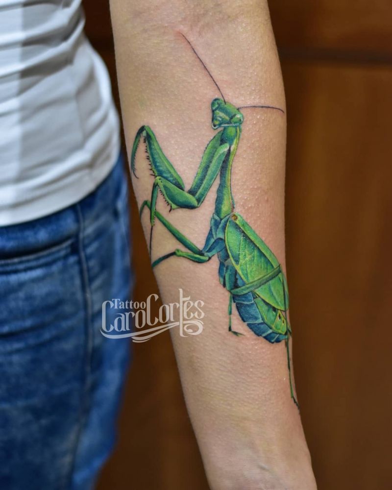 30 Pretty Mantis Tattoos You Will Love