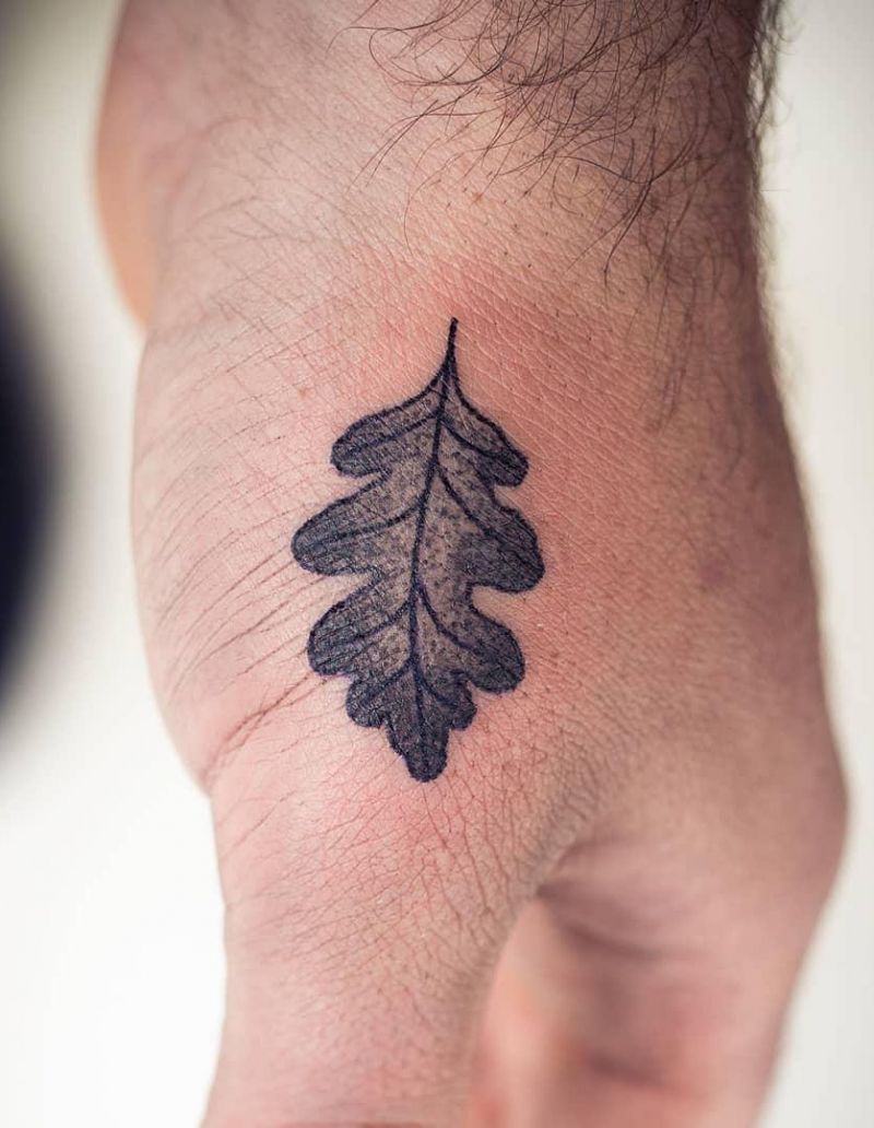 30 Pretty Oak Leaf Tattoos Make You Attractive