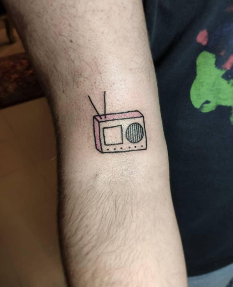 30 Pretty Radio Tattoos to Inspire You