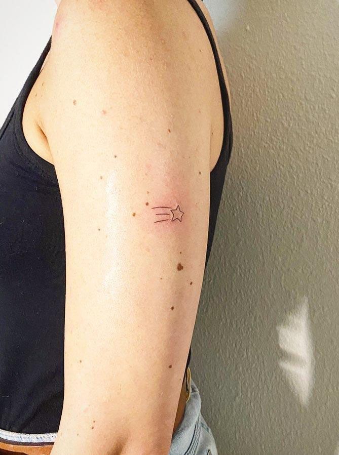 30 Creative Shooting Star Tattoos to Inspire You