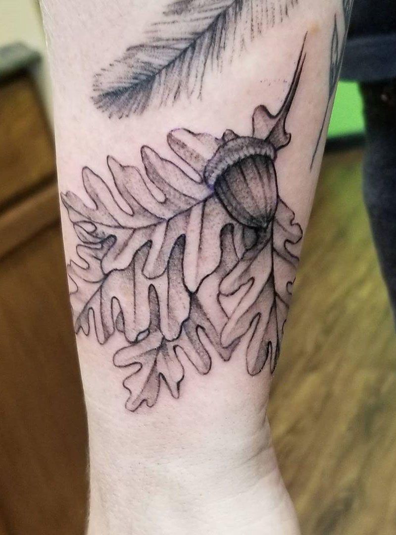 30 Pretty Acorn Tattoos Enhance Your Personality