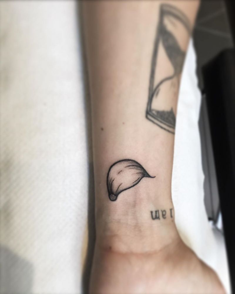 30 Pretty Garlic Tattoos to Inspire You