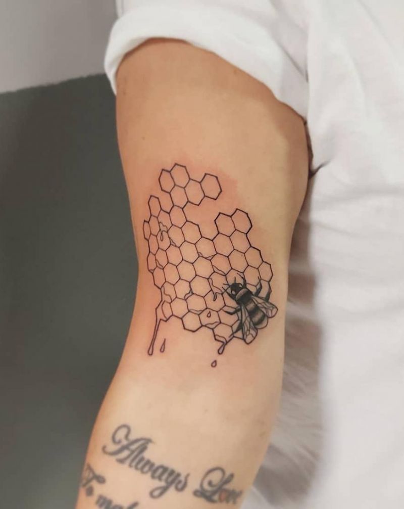 30 Pretty Honeycomb Tattoos You Will Love