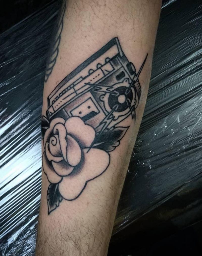 30 Pretty Radio Tattoos to Inspire You