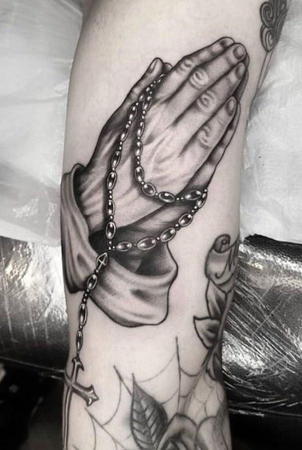 30 Pretty Rosary Tattoos to Inspire You