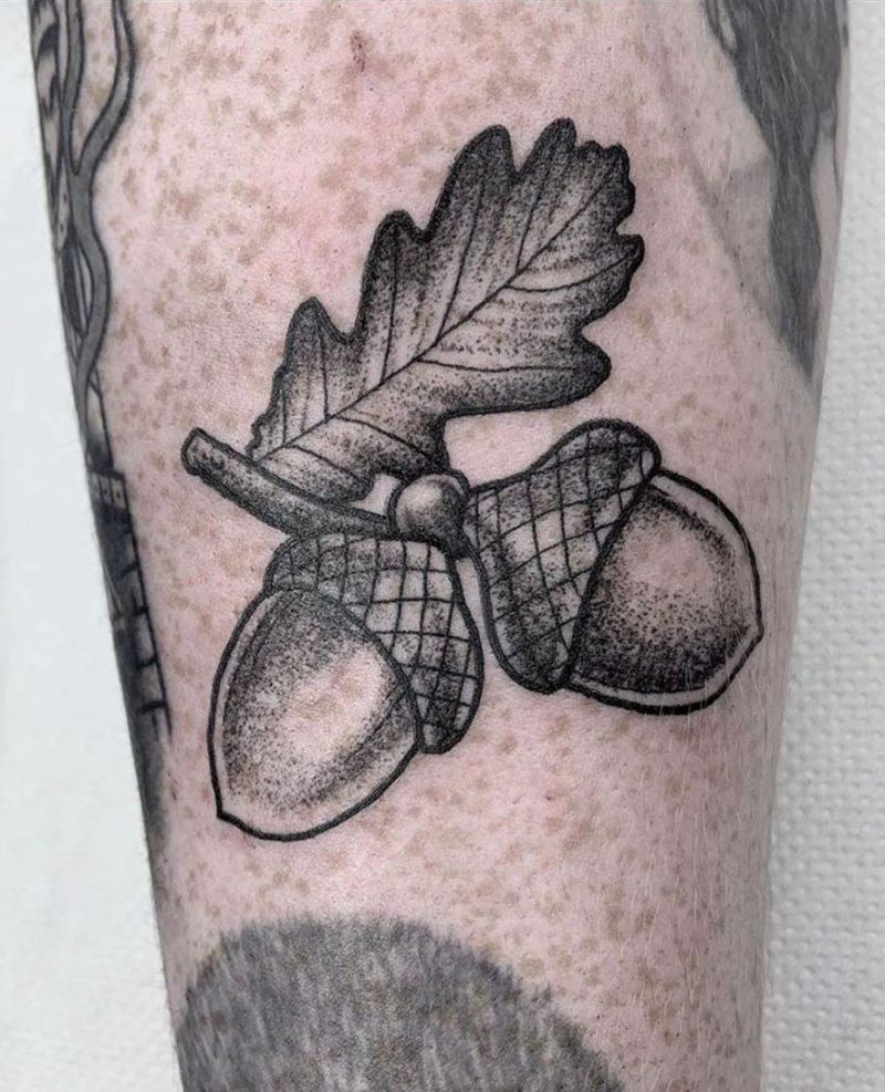 30 Pretty Acorn Tattoos Enhance Your Personality