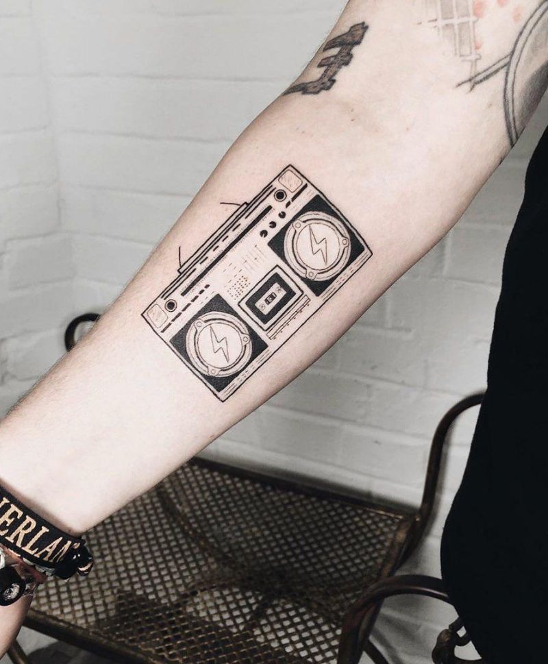 30 Pretty Radio Tattoos to Inspire You