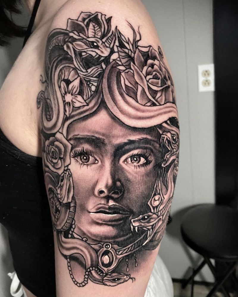 30 Pretty Gorgon Tattoos You Will Love