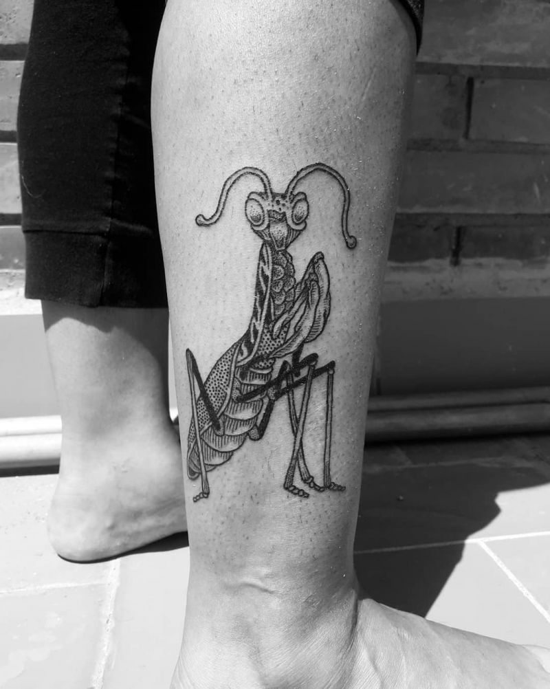 30 Pretty Mantis Tattoos You Will Love