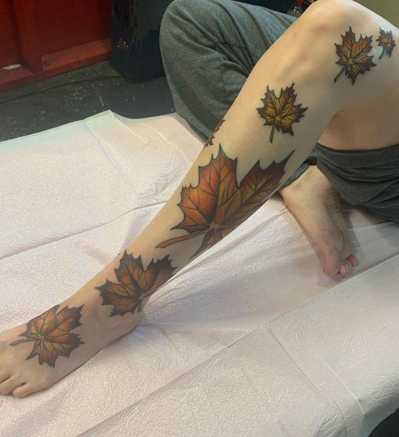 30 Elegant Maple Leaf Tattoos for Your Inspiration