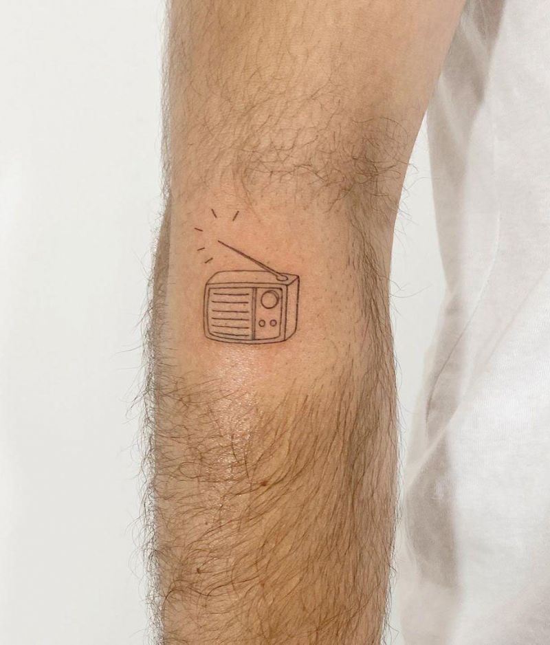 30 Pretty Radio Tattoos to Inspire You