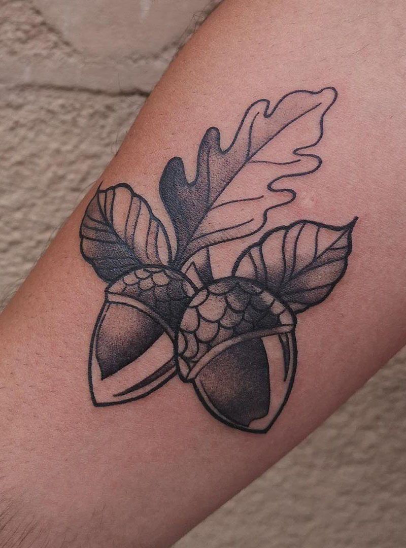 30 Pretty Acorn Tattoos Enhance Your Personality