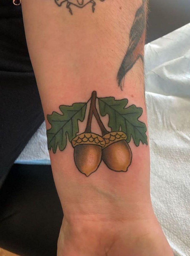 30 Pretty Acorn Tattoos Enhance Your Personality