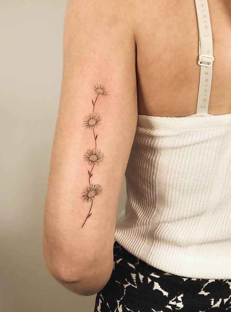 30 Pretty Daisy Chain Tattoos Make You The Focus of The Crowd