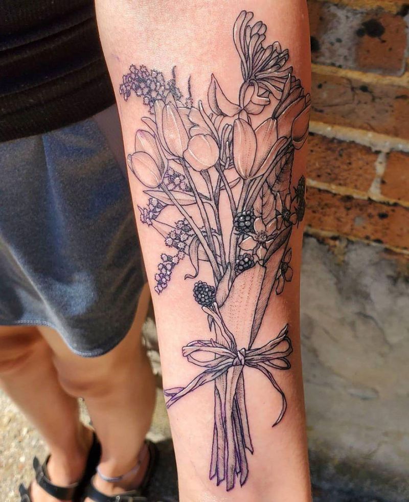 30 Pretty Honeysuckle Tattoos Make You Very Attractive