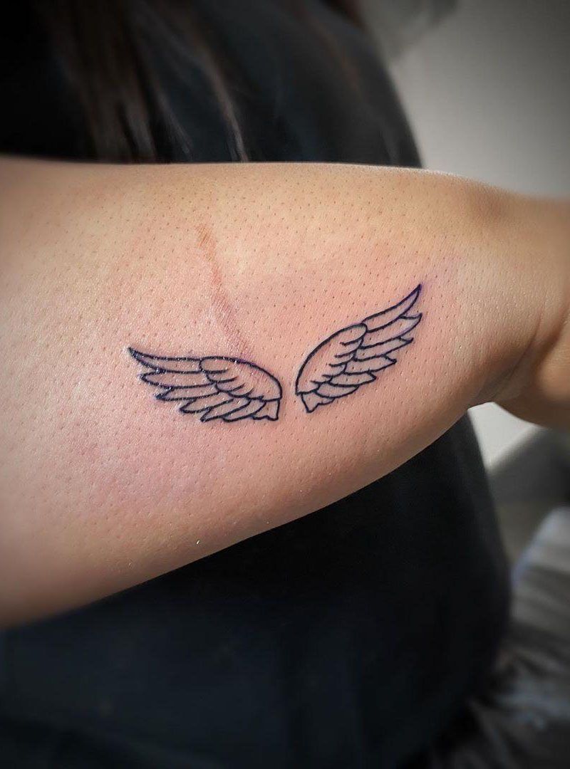 30 Pretty Wing Tattoos You Must Try