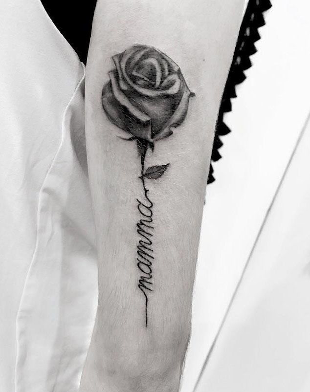 30 Pretty Black Rose Tattoos That Give You an Unexpected Feeling