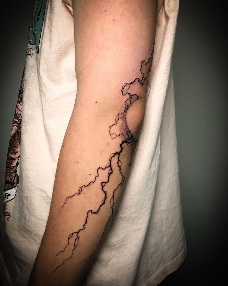 30 Pretty Lightning Tattoos You Will Love