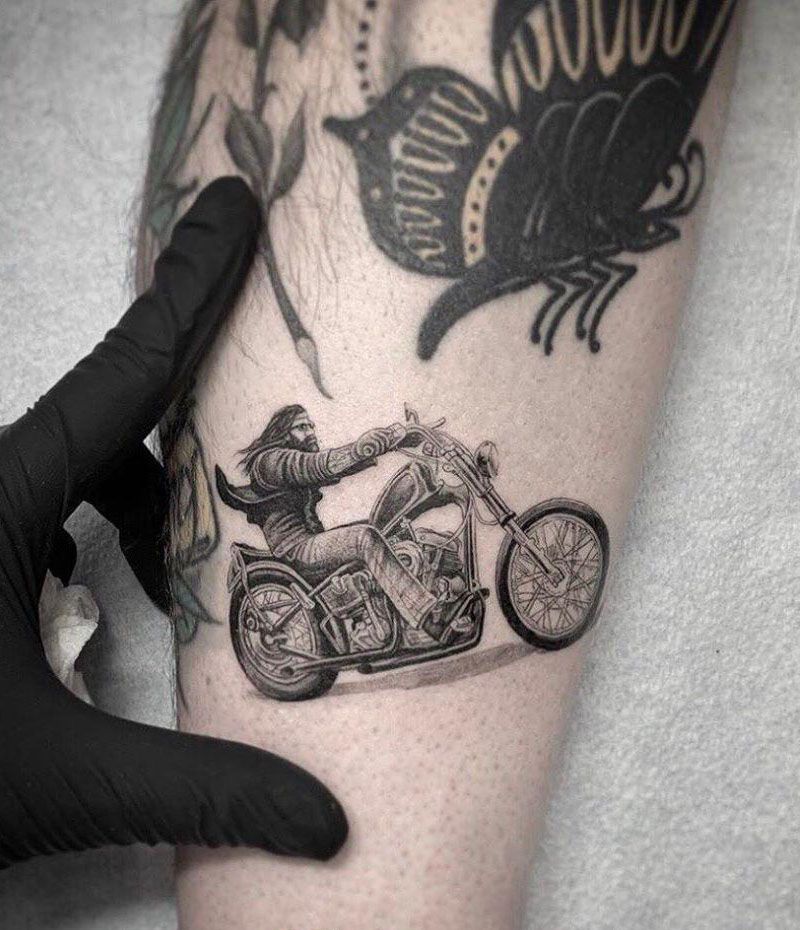 30 Pretty Motorcycle Tattoos You Will Love to Try