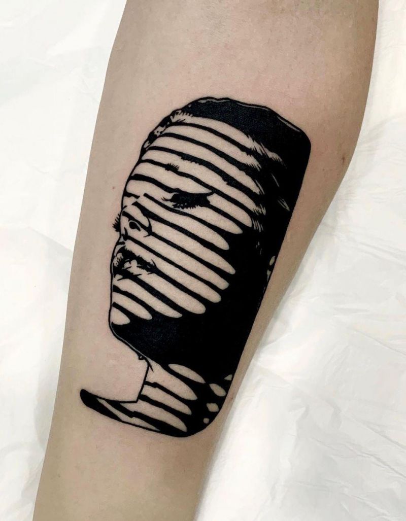 30 Pretty Shadow Tattoos You Must Try