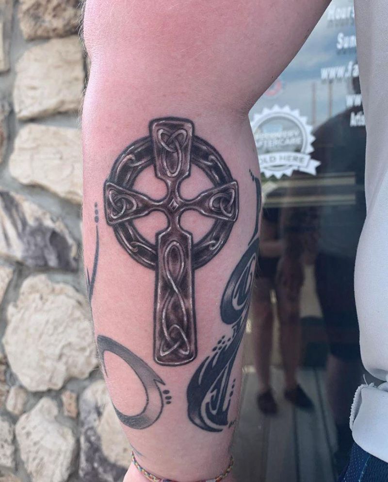 30 Pretty Celtic Cross Tattoos You Will Love