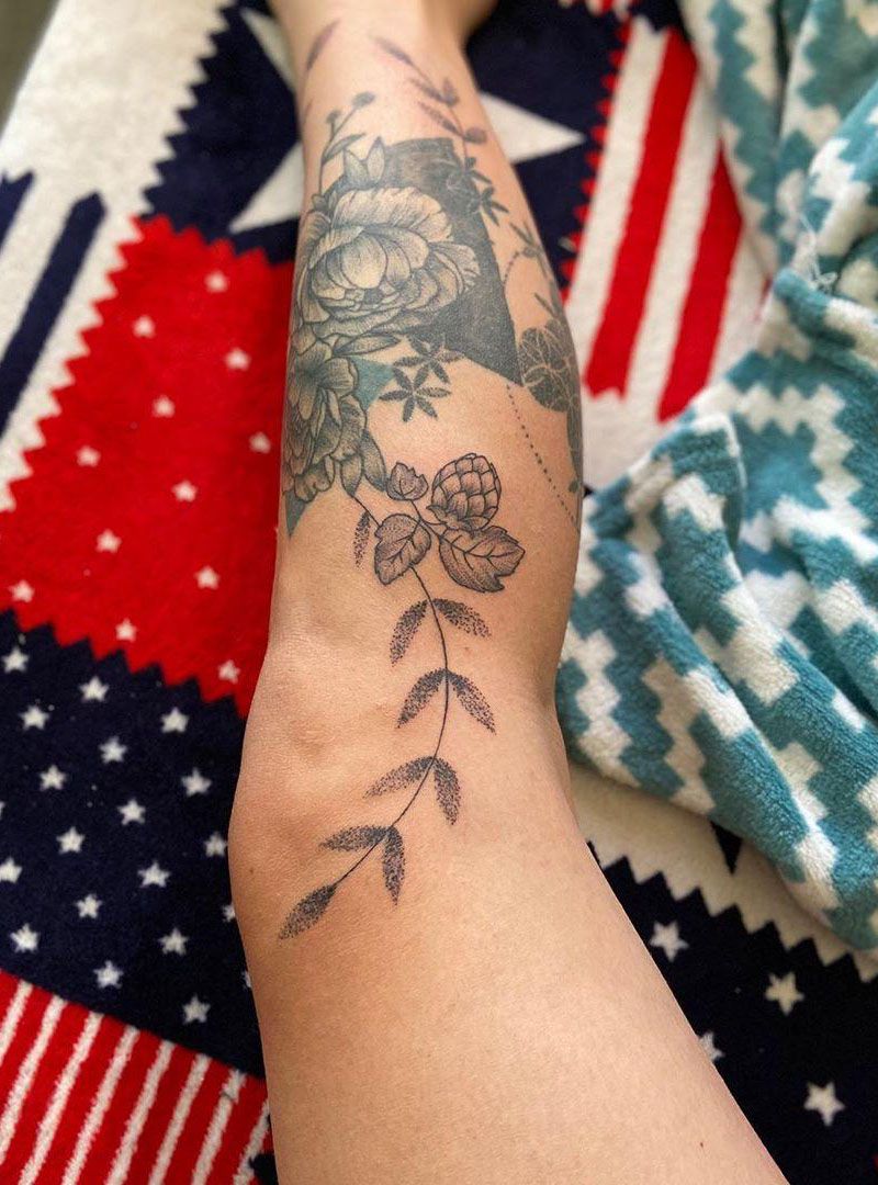 30 Pretty Hops Tattoos You Must Try