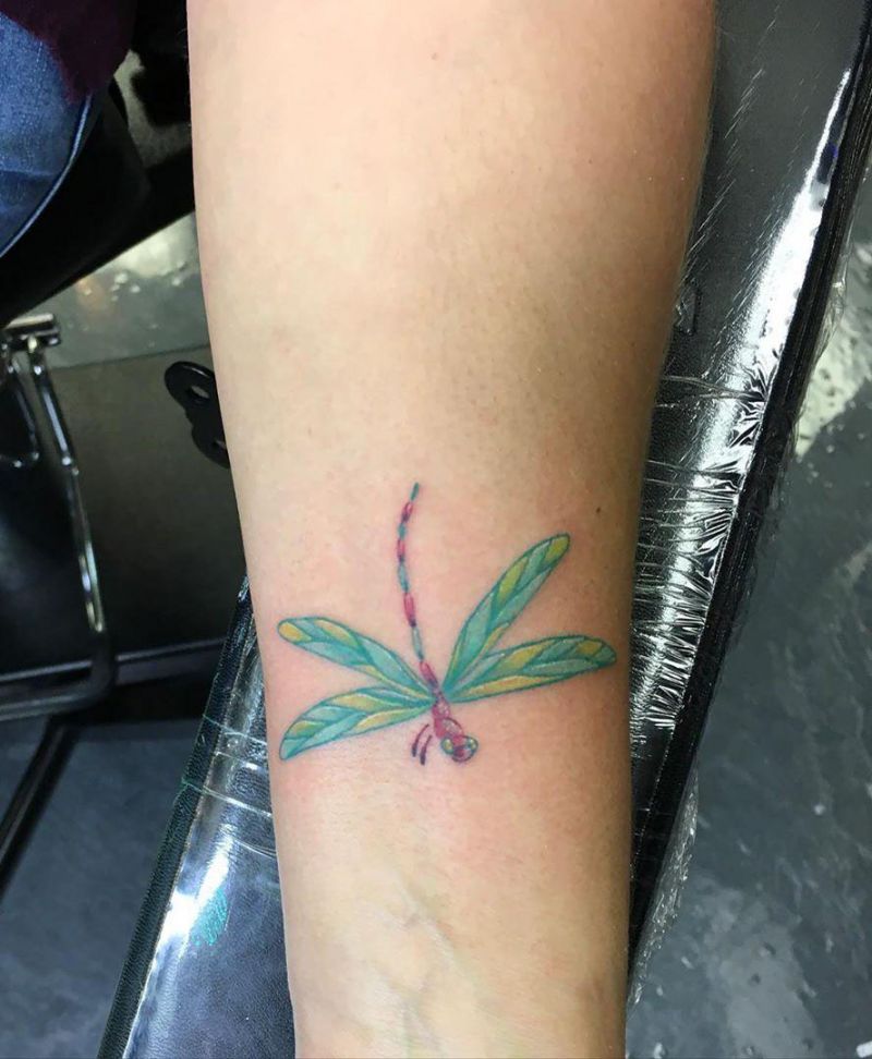 30 Pretty Insect Tattoos That Make You More Attractive