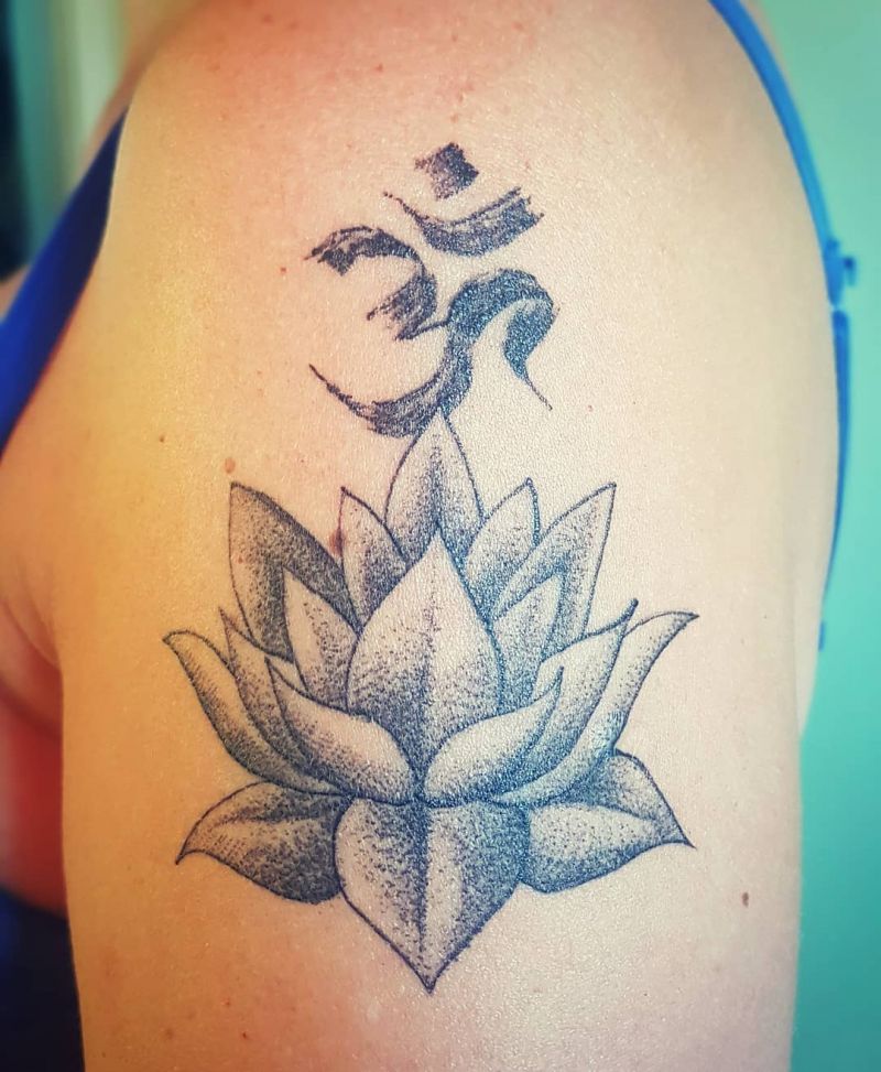 30 Pretty AUM Tattoos to Inspire You