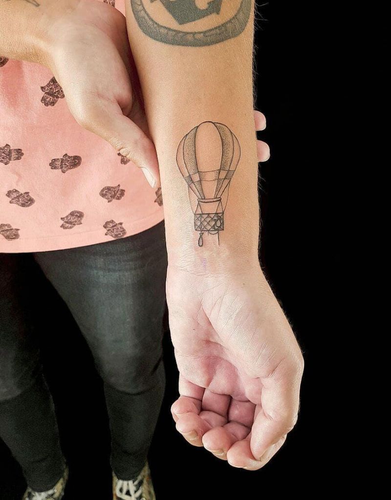 30 Pretty Hot Air Balloon Tattoos Let You Soar In The Sky