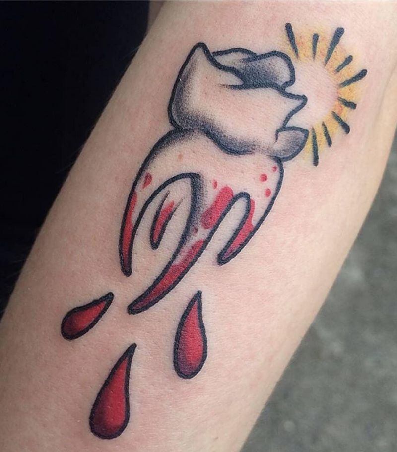 30 Pretty Tooth Tattoos to Inspire You