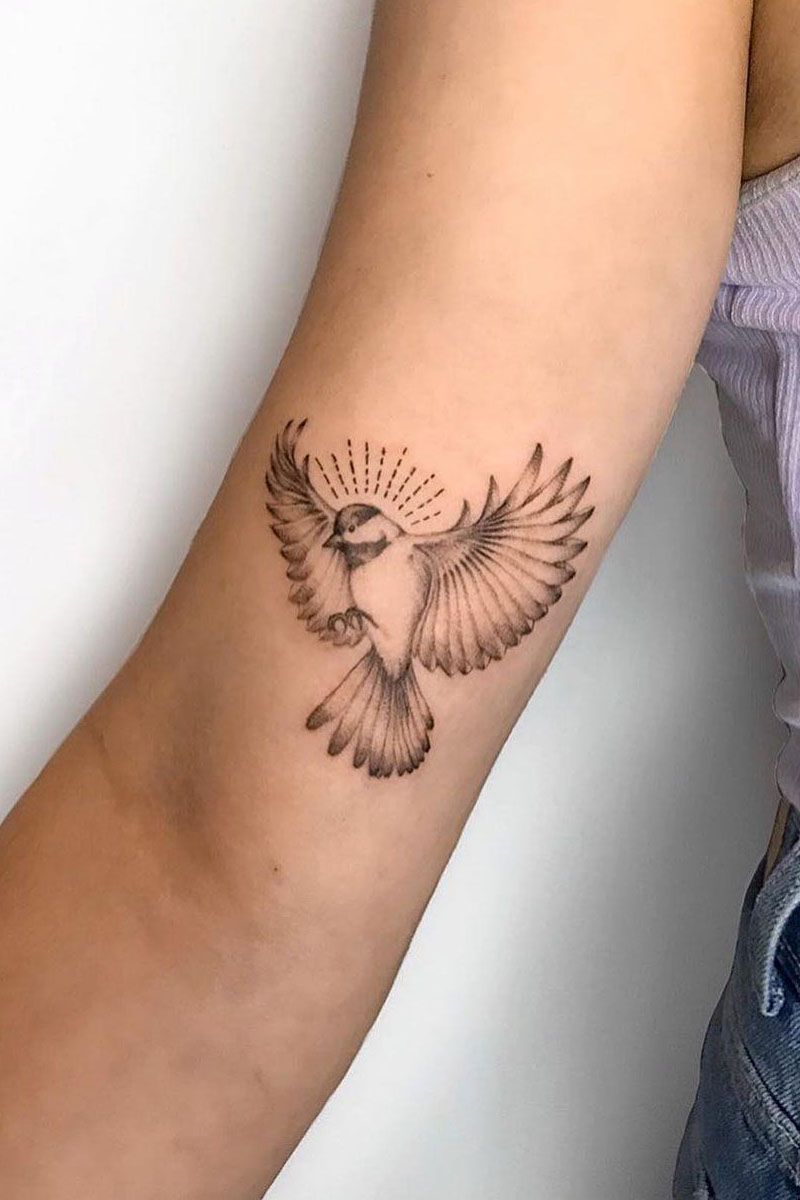 30 Pretty Chickadee Tattoos You Will Love