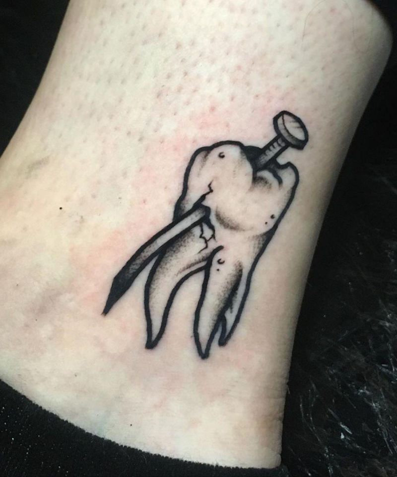 30 Pretty Tooth Tattoos to Inspire You