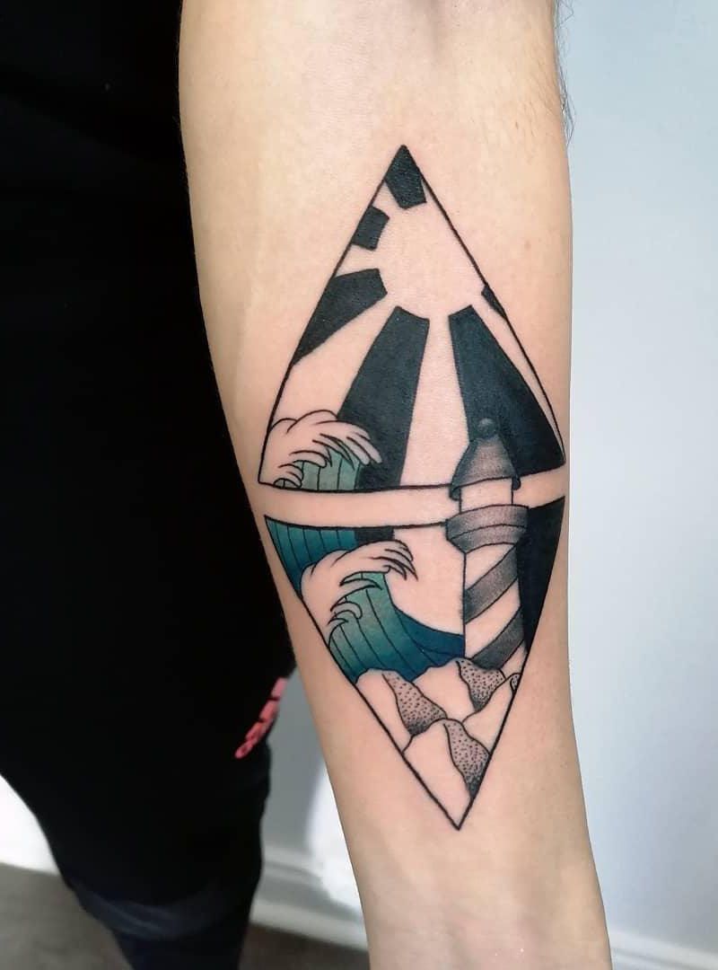 30 Pretty Triangle Tattoos You Will Love