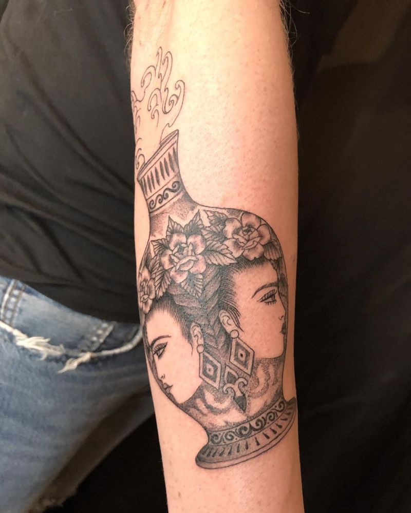 30 Pretty Gemini Tattoos to Inspire You