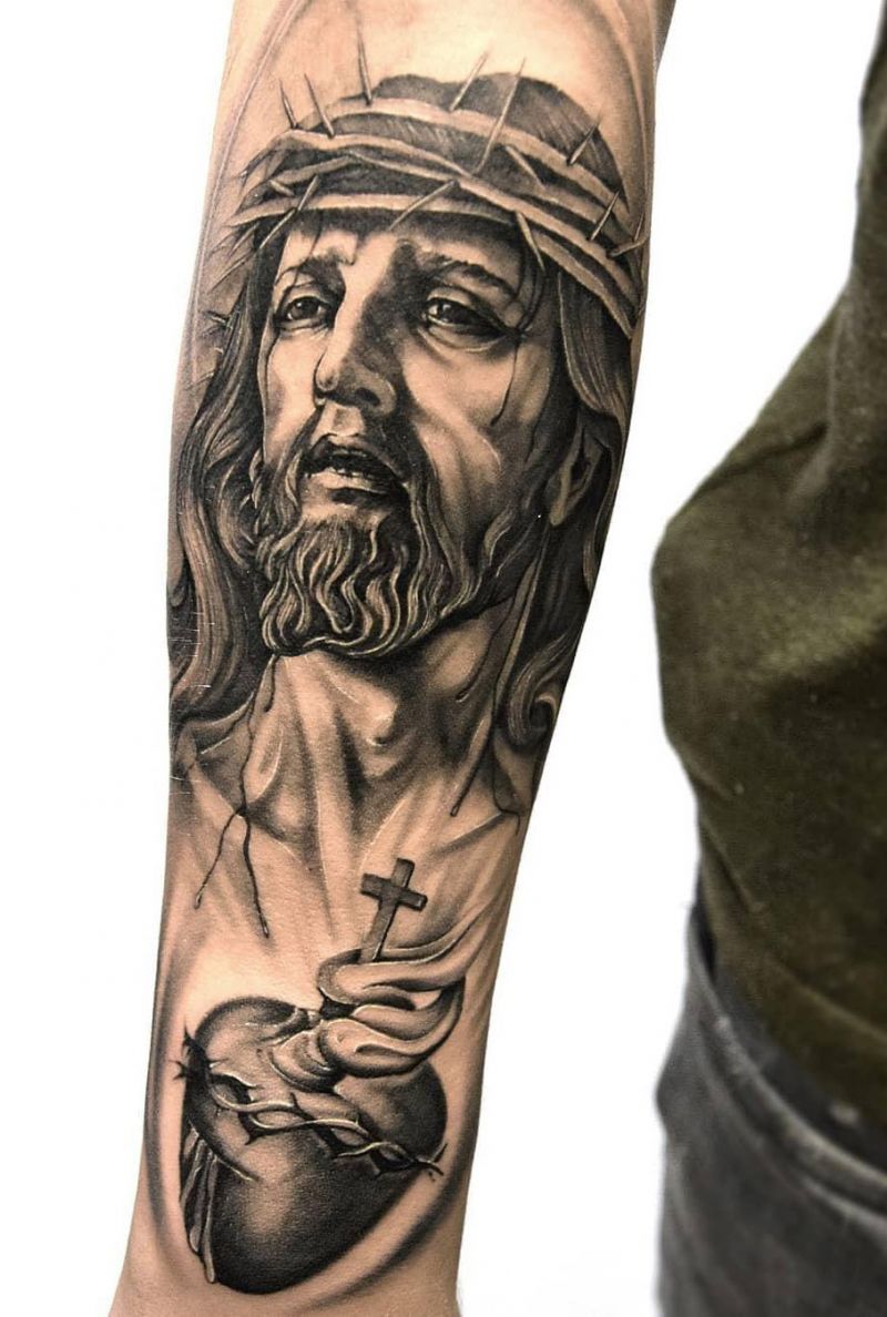 30 Perfect Jesus Tattoos to Inspire You