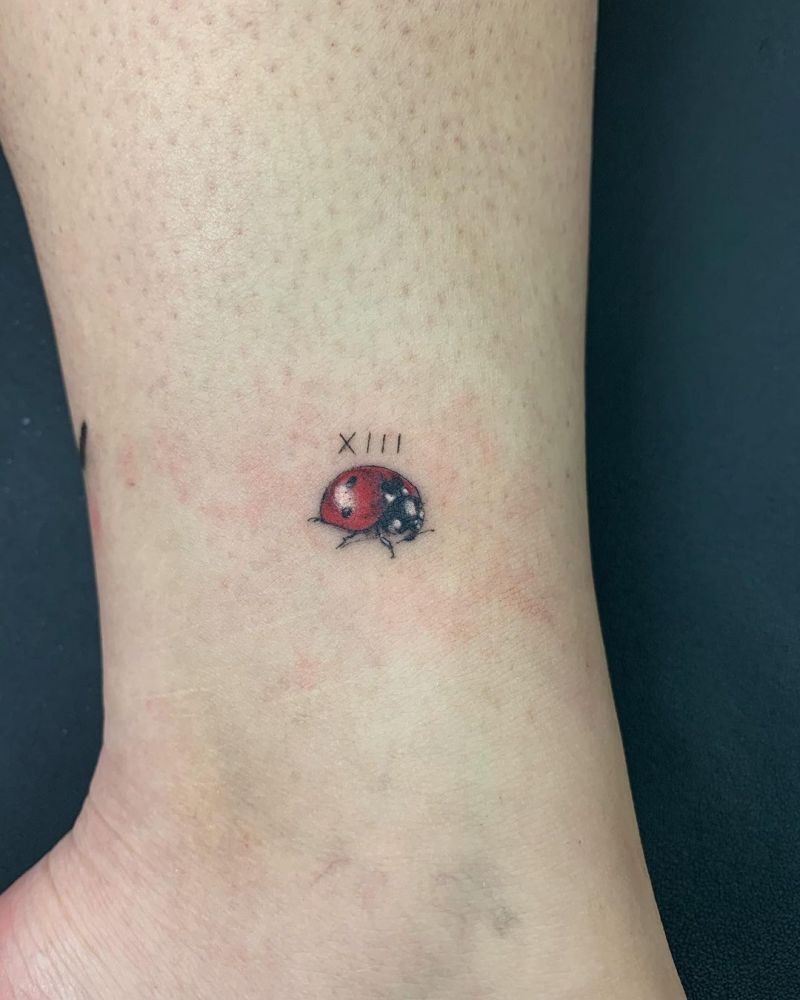 30 Pretty Ladybug Tattoos to Inspire You