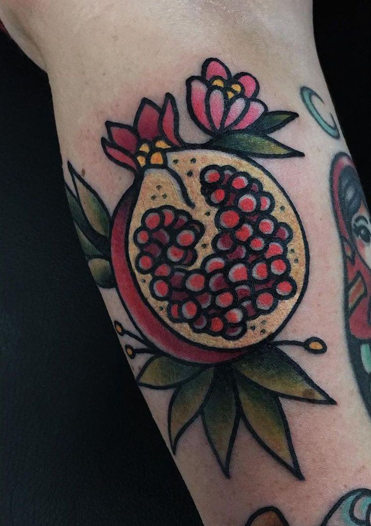 30 Pretty Pomegranate Tattoos Enhance Your Personality