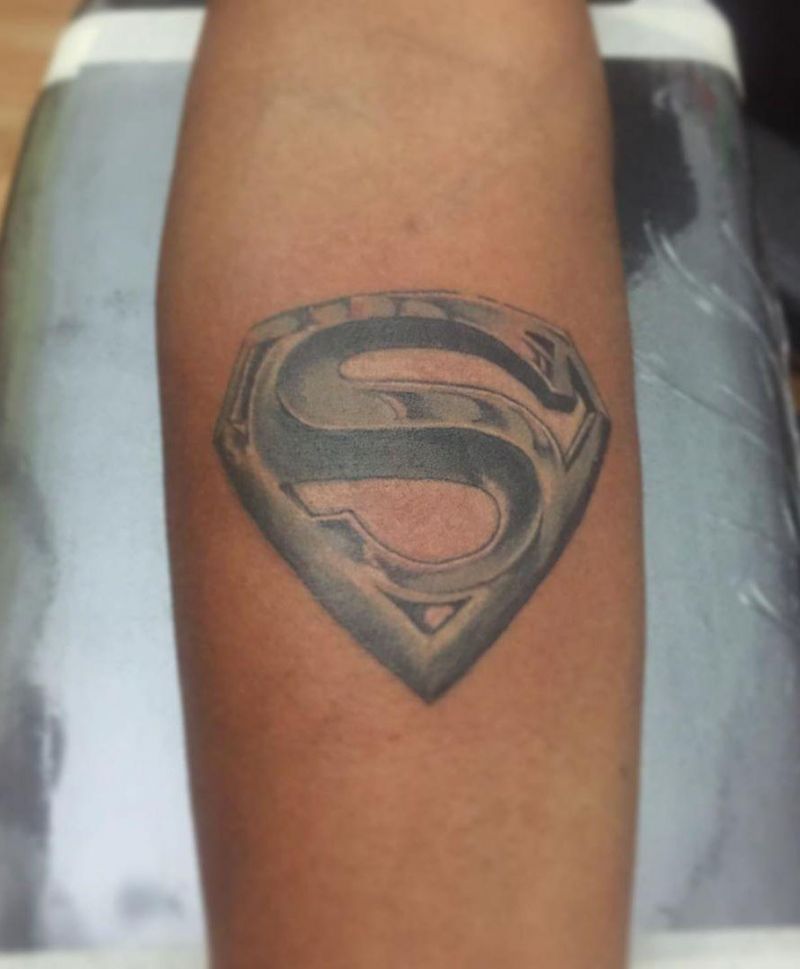 30 Pretty Superman Tattoos that Can Enhance Your Temperament