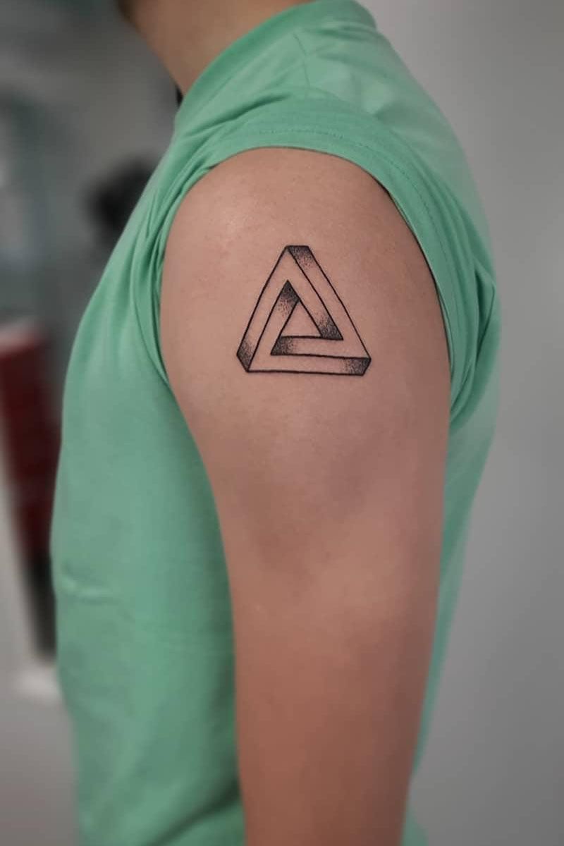 30 Pretty Triangle Tattoos You Will Love