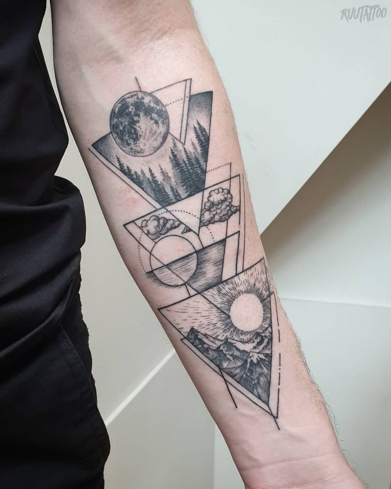 30 Pretty Triangle Tattoos You Will Love