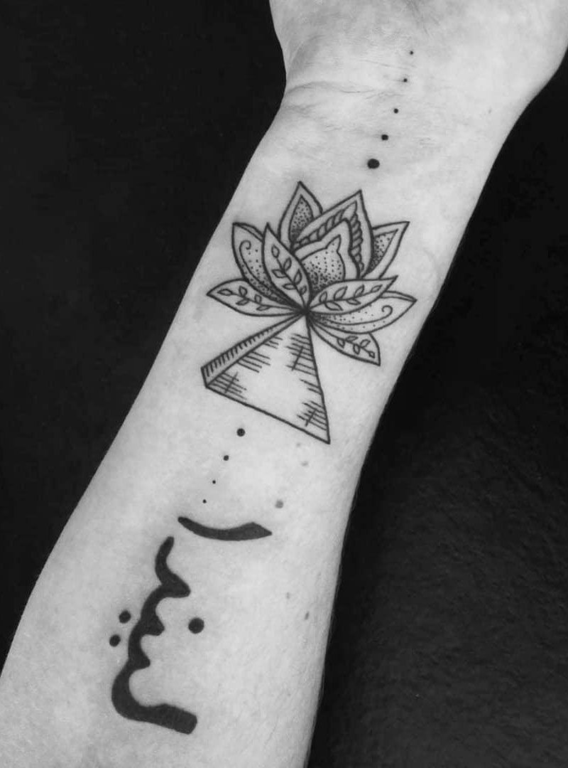 30 Pretty Pyramid Tattoos Add Mystery to You