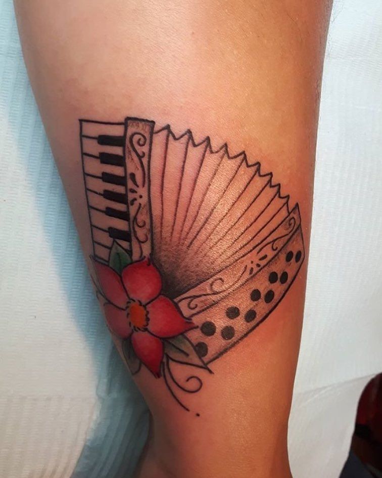 30 Pretty Accordion Tattoos that Can Enhance Your Temperament