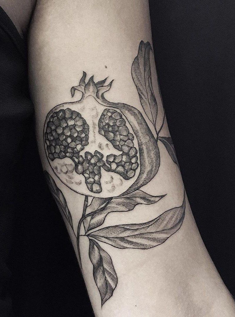 30 Pretty Pomegranate Tattoos Enhance Your Personality