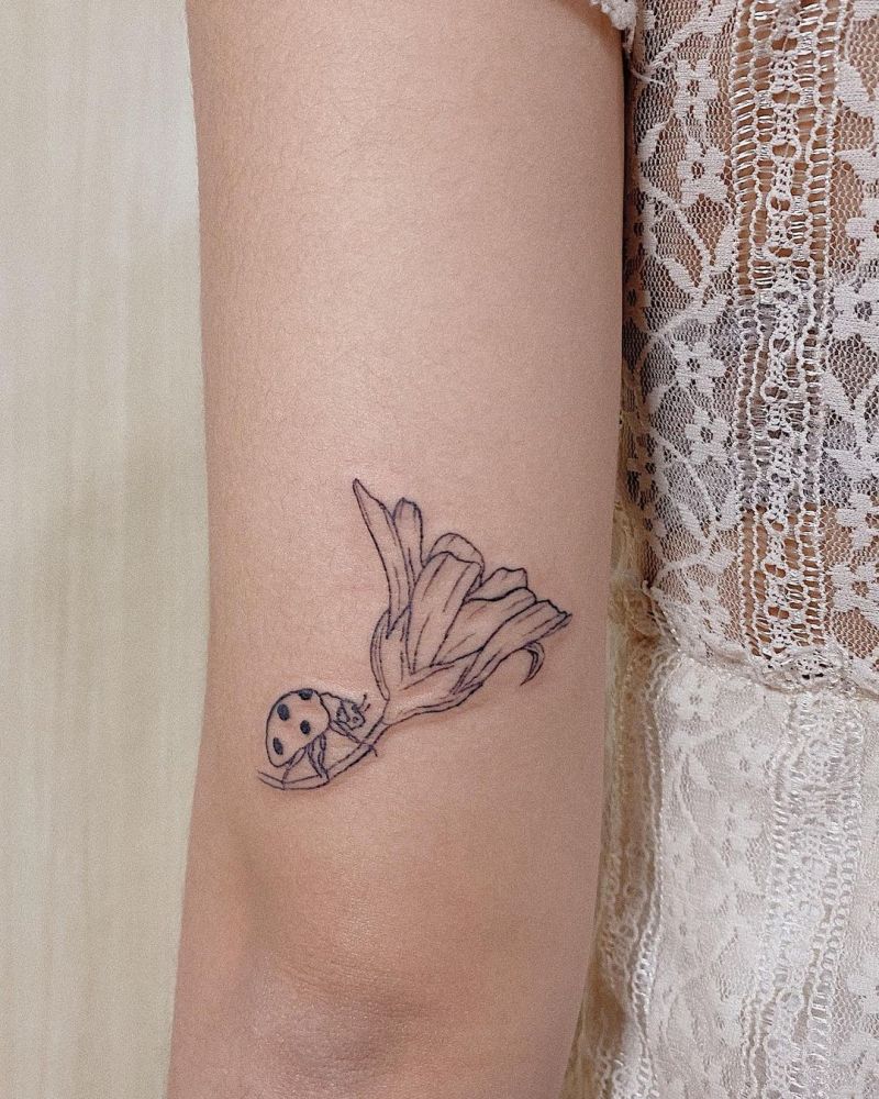 30 Pretty Ladybug Tattoos to Inspire You