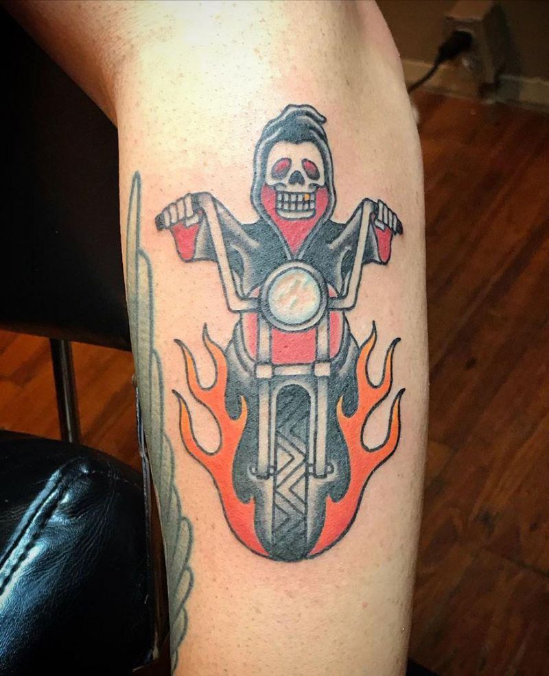 30 Pretty Motorcycle Tattoos You Will Love to Try